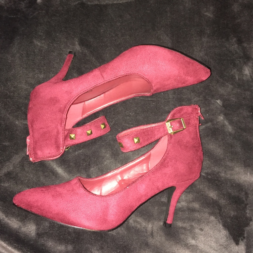 Oxblood ankle strap pumps 🆕